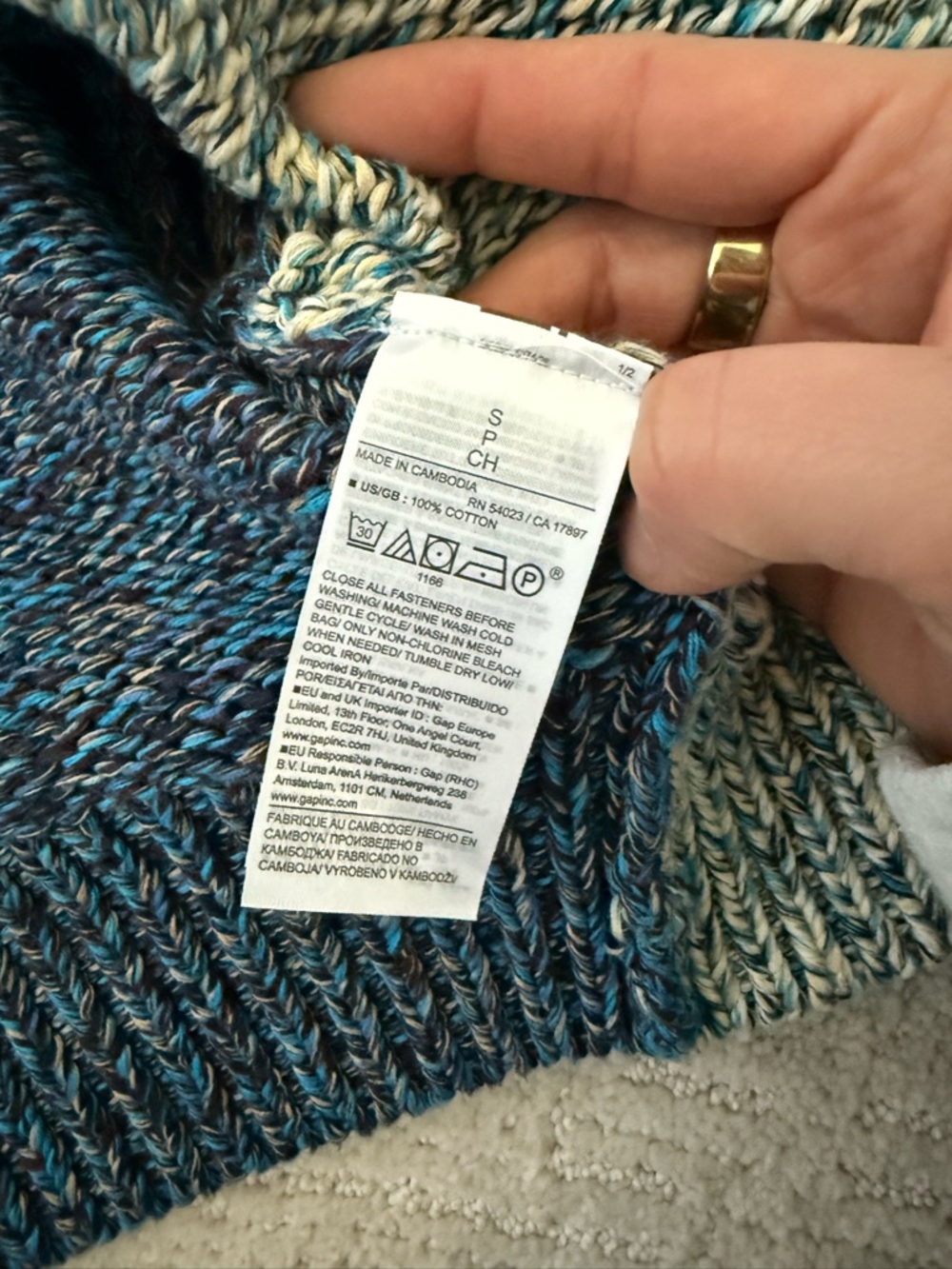 Banana Republic Cotton Cropped Cardigan - Picture 6 of 6